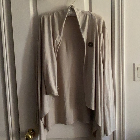 Sweater - Picture 3 of 3